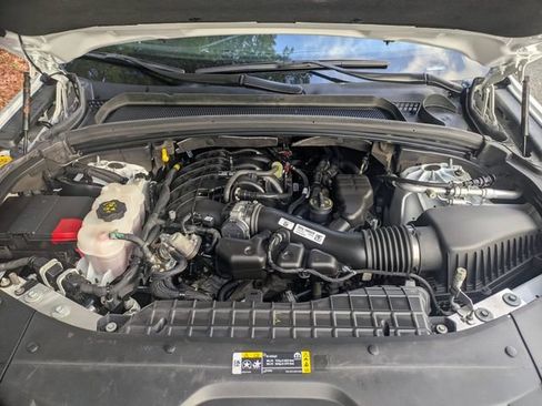 Certified 2023 Jeep Grand Cherokee Laredo AWD/4WD image 37