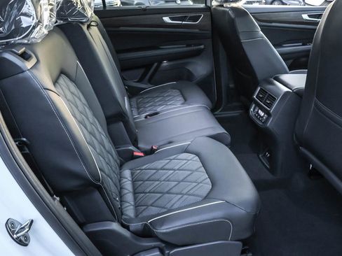 New 2026 Volkswagen Atlas SEL Premium R-Line image 38