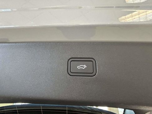 New 2026 Volvo EX30 Cross Country Ultra w/ Protection Package Premier AWD/4WD image 19