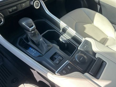 Used 2025 Toyota Grand Highlander Limited image 27