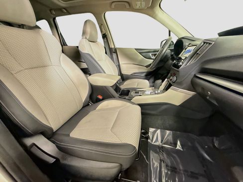 Used 2023 Subaru Forester Premium AWD/4WD image 29