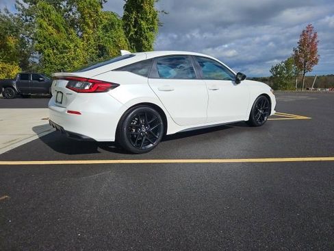 Used 2023 Honda Civic Sport image 4