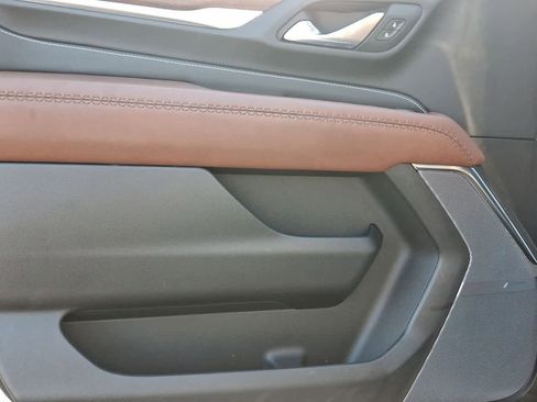 Used 2024 GMC Yukon Denali Ultimate image 16