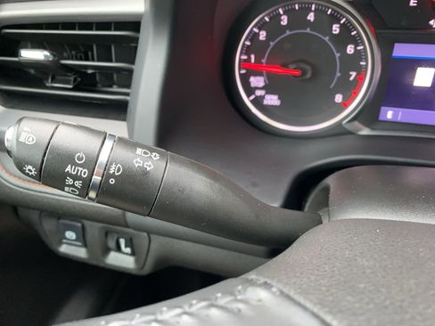 Used 2021 GMC Acadia AT4 image 37