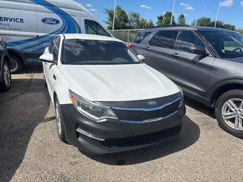 Used 2016 Kia Optima LX FWD image 5