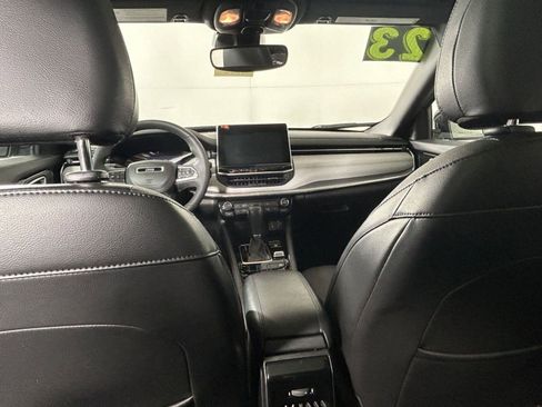 Used 2023 Jeep Compass Limited w/ Sun and Sound Group image 18