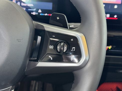 Used 2025 BMW 530i w/ M Sport Package image 23