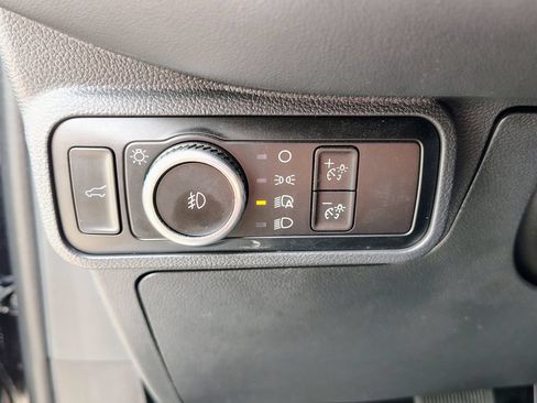 Used 2025 Ford Explorer ST-Line w/ ST-Line Street Pack AWD/4WD image 26
