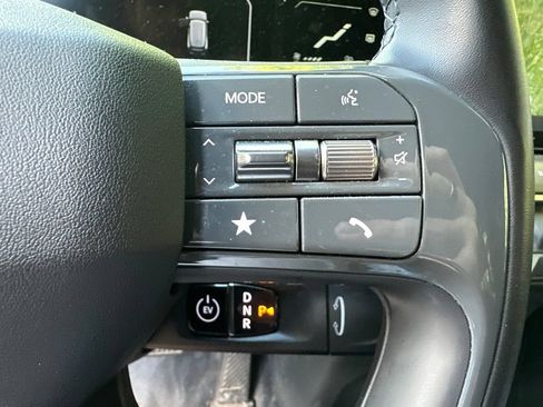 Used 2024 Kia EV9 Light Long Range RWD image 16