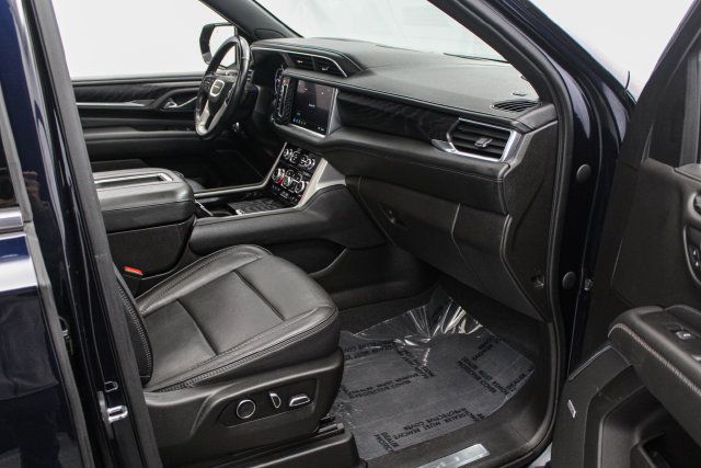 Certified 2021 GMC Yukon Denali w/ Denali Premium Package AWD/4WD image 18