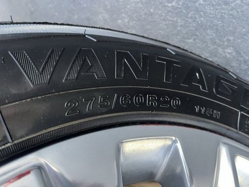 Certified 2023 Chevrolet Suburban Premier image 14