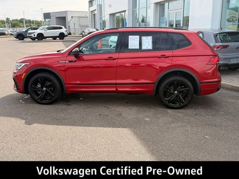 Certified 2024 Volkswagen Tiguan SE R-Line AWD/4WD image 2