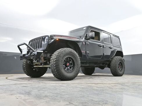 Used 2018 Jeep Wrangler Unlimited Rubicon AWD/4WD image 48