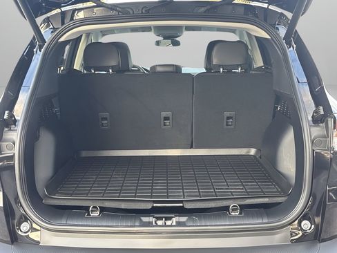 Certified 2022 Ford Escape Titanium image 8