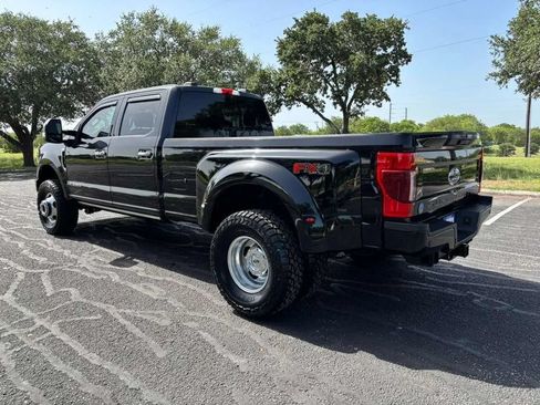 Used 2021 Ford F350 Platinum AWD/4WD image 5