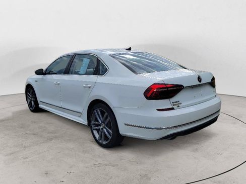 Used 2017 Volkswagen Passat 1.8T R-Line FWD image 6