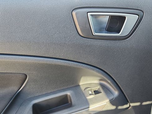 Used 2019 Ford EcoSport SE image 27
