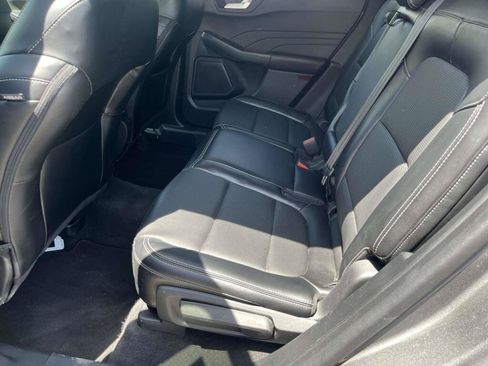 Used 2024 Ford Escape Platinum AWD/4WD image 18
