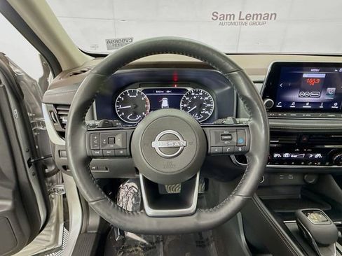 Used 2022 Nissan Rogue SL image 13