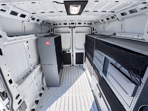 Used 2025 RAM ProMaster 2500 w/ Convenience Group FWD image 12