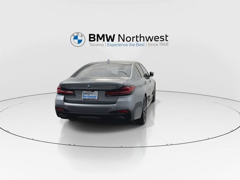 Used 2021 BMW 530e xDrive w/ Executive Package image 2