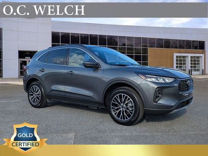 Certified 2025 Ford Escape Base