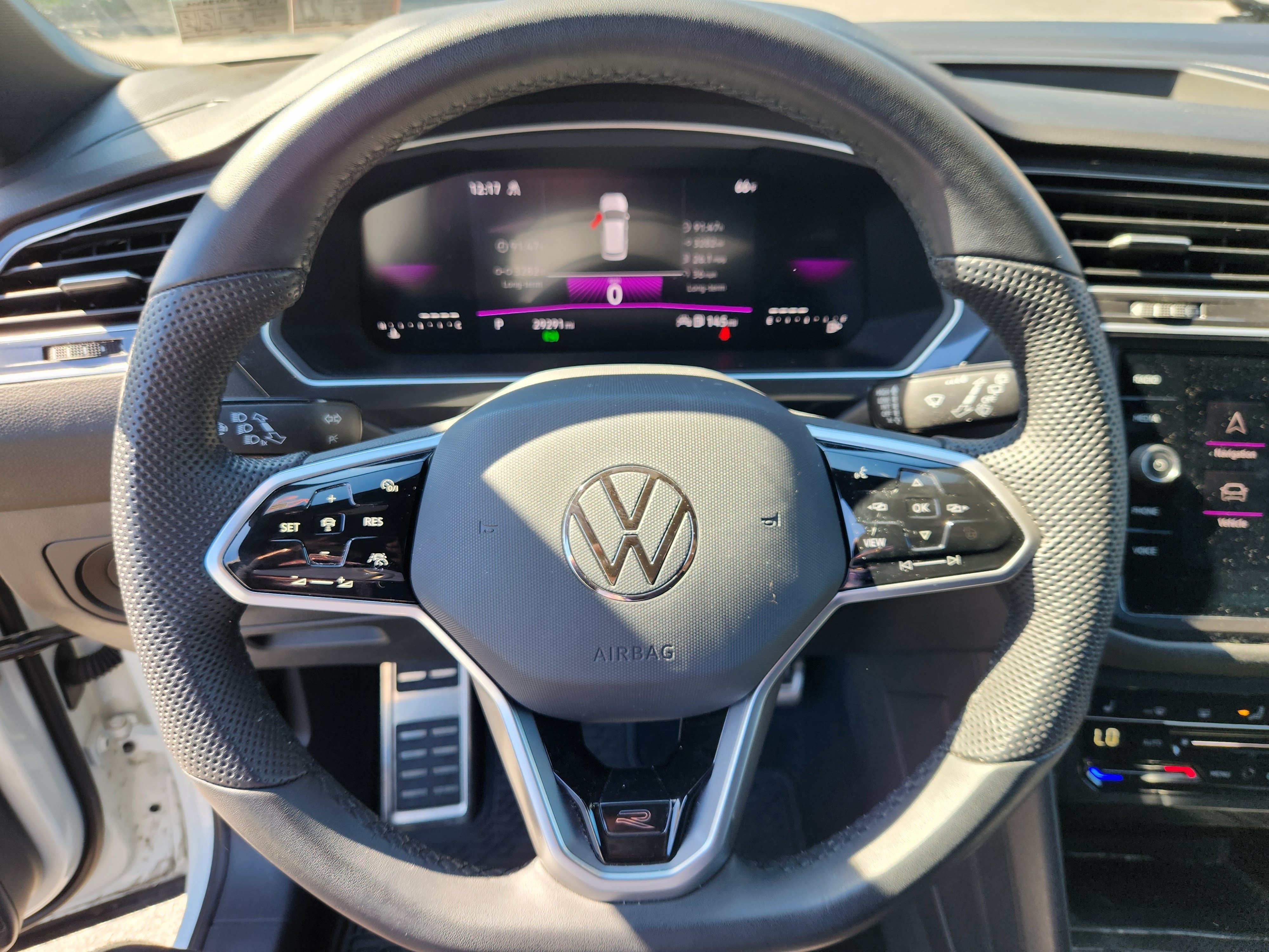 Certified 2024 Volkswagen Tiguan SE R-Line AWD/4WD image 9