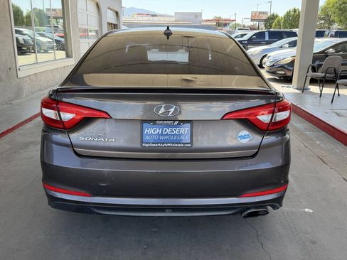 Used 2017 Hyundai Sonata SE FWD image 7