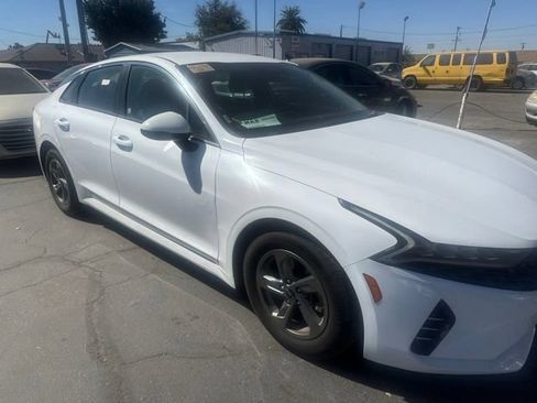 Used 2022 Kia K5 LXS FWD image 1