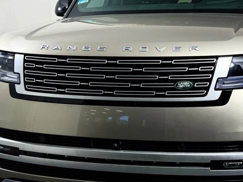 New 2025 Land Rover Range Rover Autobiography AWD/4WD image 12