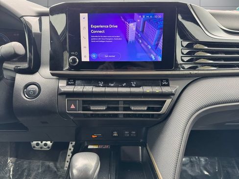 Certified 2025 Toyota Camry SE w/ Convenience Package FWD image 15