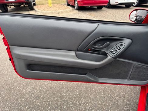 Used 1998 Chevrolet Camaro Z28 image 38