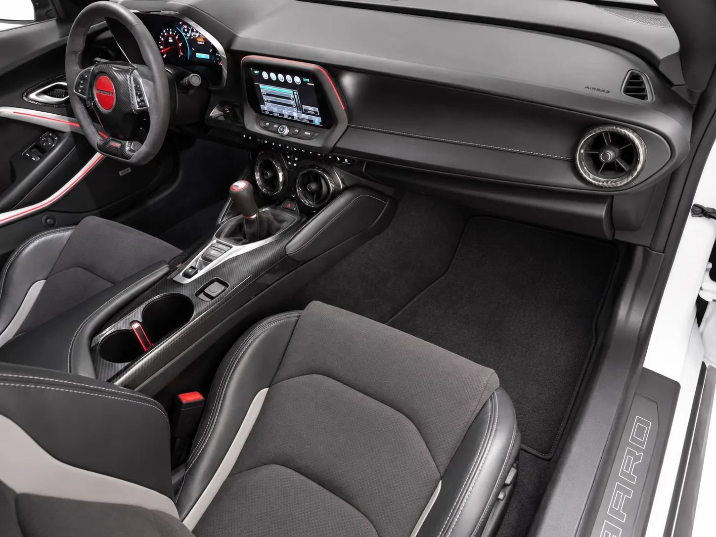Used 2018 Chevrolet Camaro SS RWD image 16