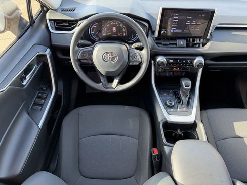 Used 2025 Toyota RAV4 XLE w/ Convenience Package image 14