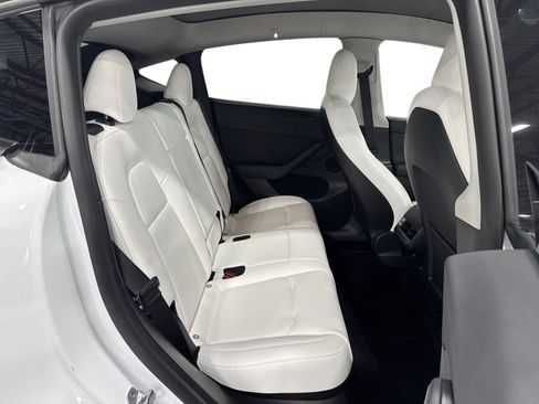 Certified 2022 Tesla Model Y Performance AWD/4WD image 11