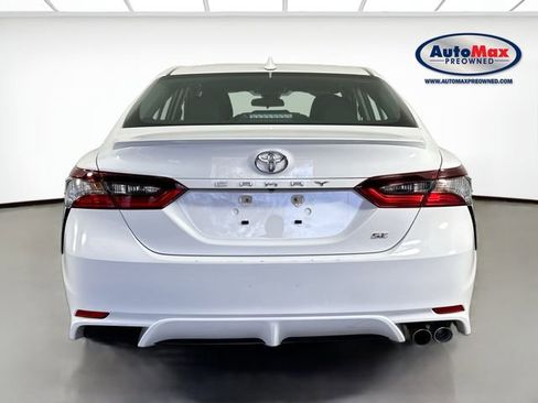Used 2024 Toyota Camry SE image 7