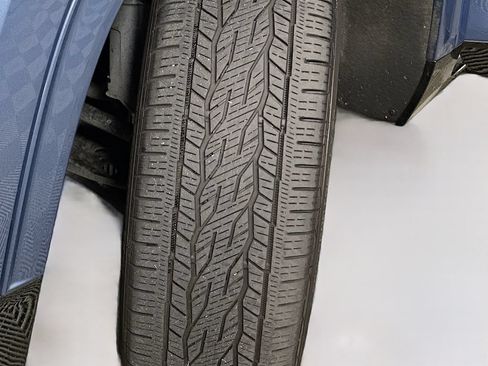 Used 2025 GMC Acadia Denali FWD image 25