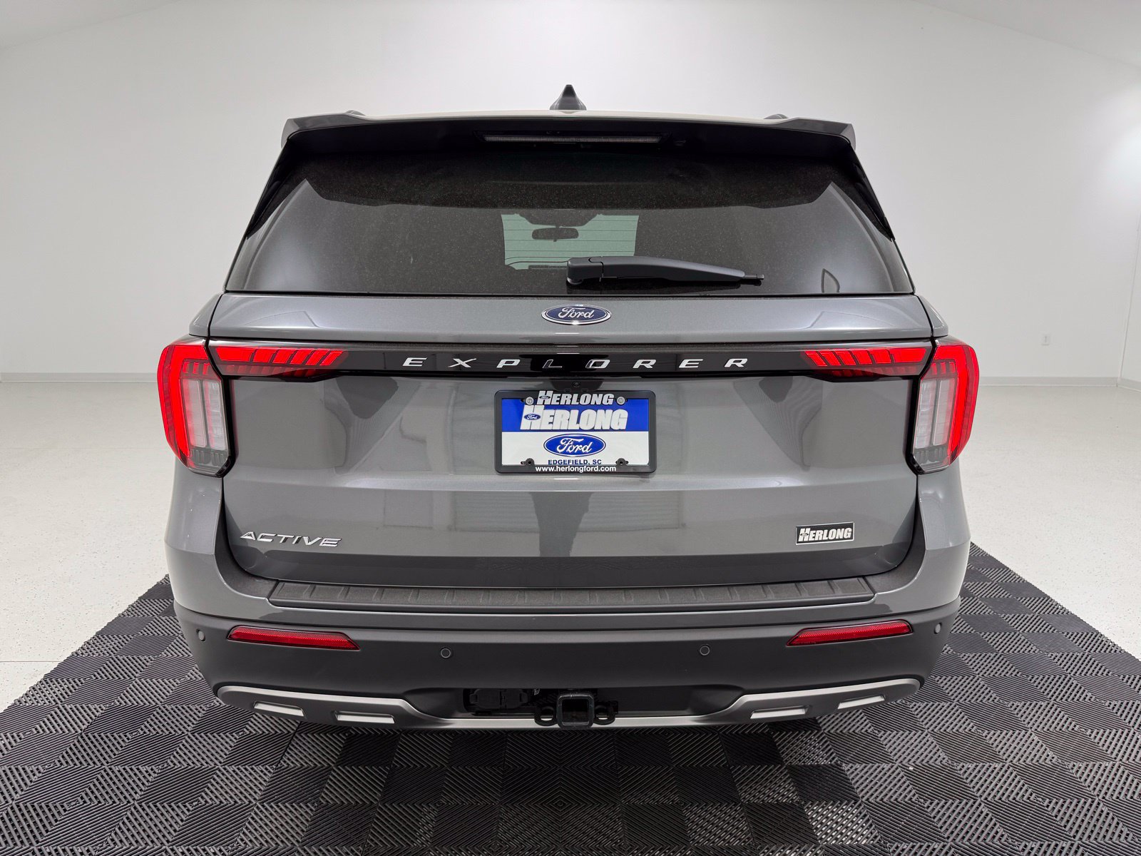 New 2026 Ford Explorer Active w/ Active Comfort Package RWD image 7