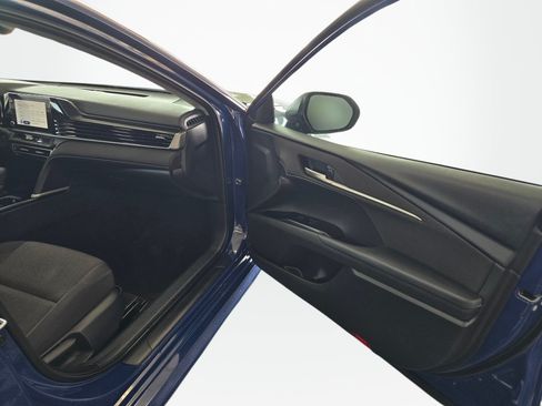 Used 2025 Toyota Camry LE FWD image 42