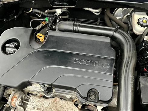 Used 2019 Chevrolet Malibu LT image 30