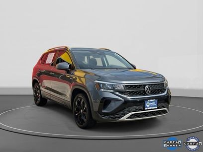 Certified 2023 Volkswagen Taos SE w/ Black Wheel Package