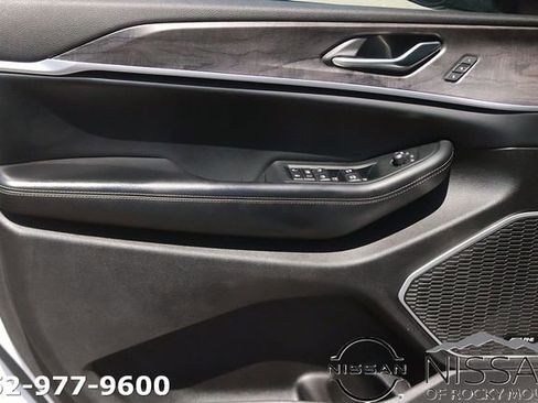Used 2024 Jeep Grand Cherokee Limited 4xe AWD/4WD image 11