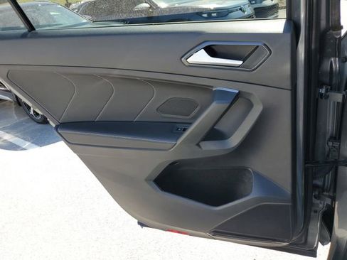 Used 2024 Volkswagen Tiguan SE R-Line image 13