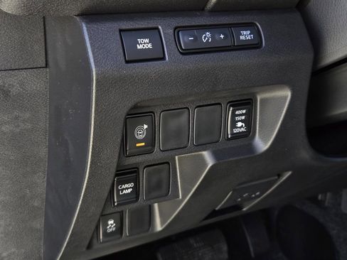 New 2026 Nissan Frontier SV image 17