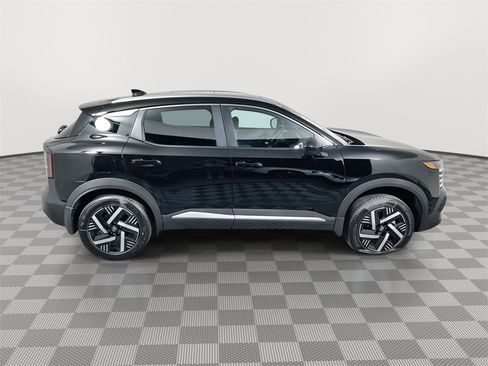 New 2026 Nissan Kicks SV image 9