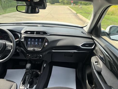 Used 2023 Chevrolet TrailBlazer LT w/ Convenience Package FWD image 30