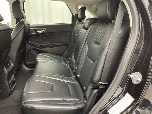 Used 2024 Ford Edge Titanium image 24