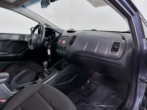 Used 2016 Kia Forte LX image 25