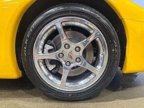 Used 2003 Chevrolet Corvette Convertible w/ Preferred Equipment Group1 RWD image 55