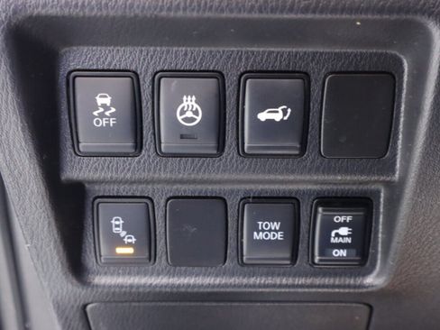 Used 2020 Nissan Pathfinder Platinum AWD/4WD image 10